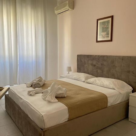 Hotel Fiammetta Rimini Eksteriør bilde